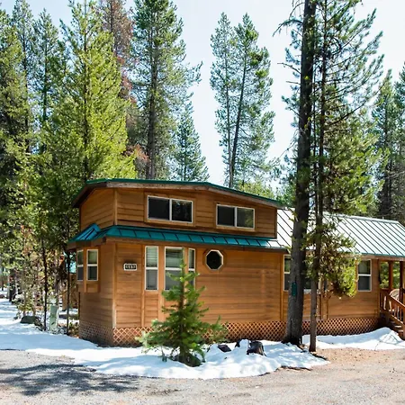 Willamette Pass Inn & Chalets Odell Lake Exterior photo